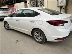 هیۆندای ئەلەنترا